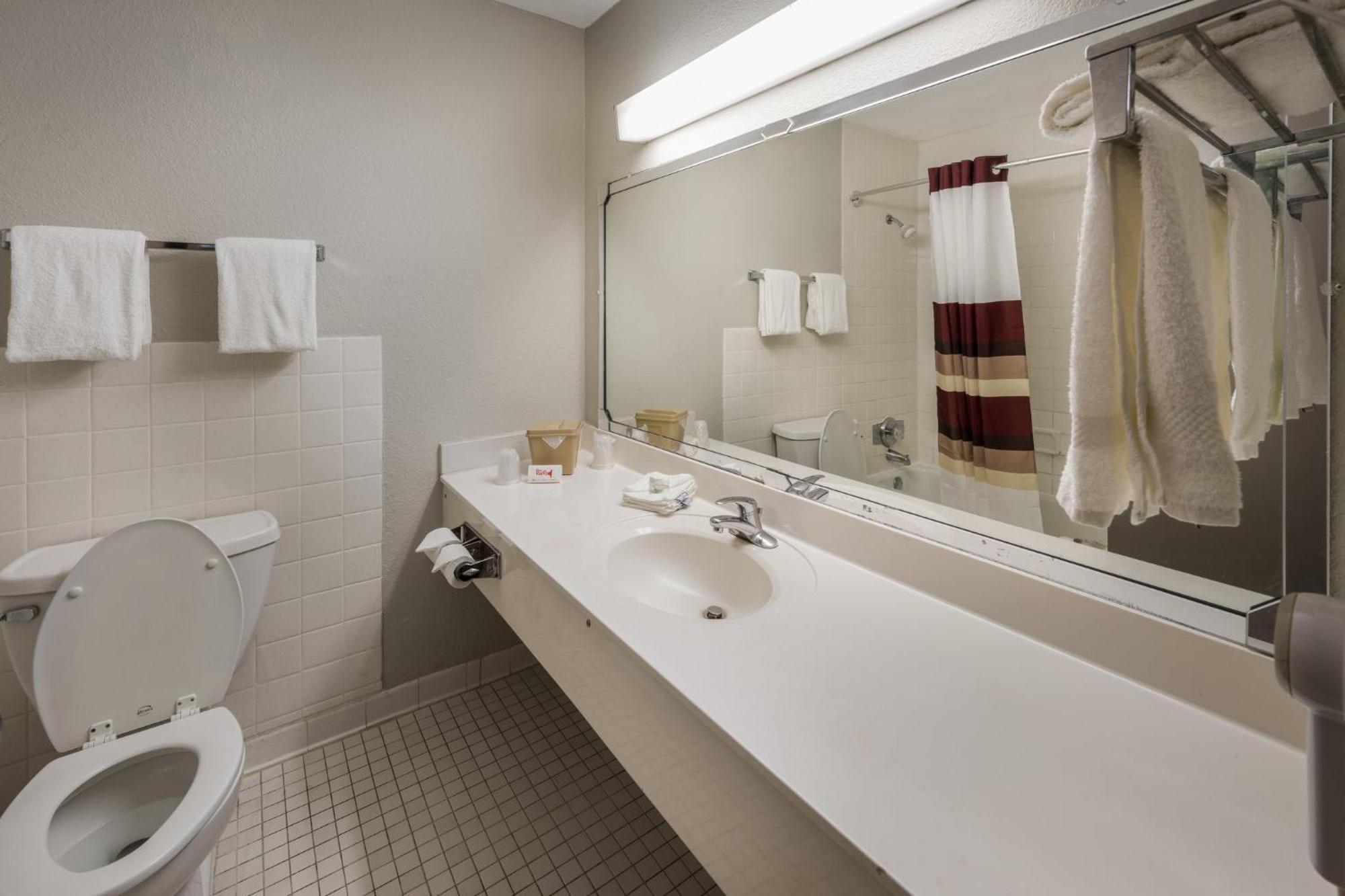 Red Roof Inn Dumfries-Quantico Εξωτερικό φωτογραφία
